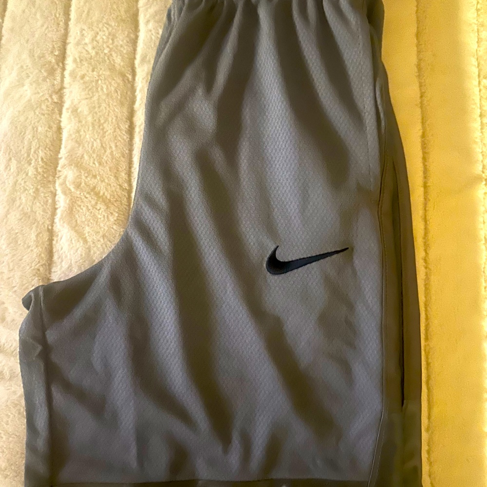 Boys Nike Shorts Size Large